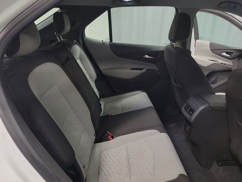 Used 2020 Chevrolet Equinox LS image 21