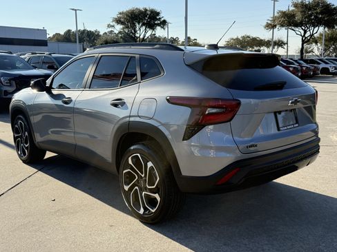 Used 2024 Chevrolet Trax RS w/ Driver Confidence Package image 7