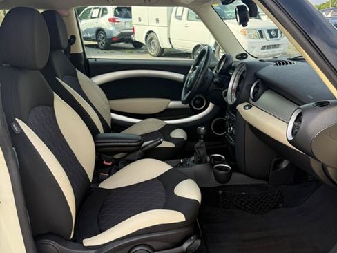 Used 2013 MINI Cooper Clubman FWD image 14