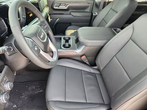 New 2026 GMC Sierra 3500 SLT w/ SLT Convenience Package image 9