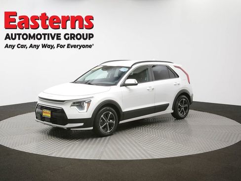 Used 2023 Kia Niro EX image 51