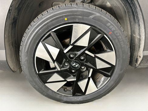 Used 2025 Hyundai Kona SEL AWD/4WD image 35