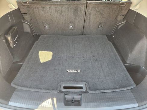 Used 2023 Nissan Rogue SV AWD/4WD image 22