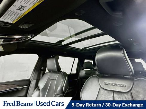 Used 2023 Jeep Grand Cherokee L Overland w/ Luxury Tech Group IV AWD/4WD image 29