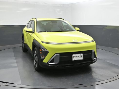 Used 2025 Hyundai Kona SEL FWD image 17