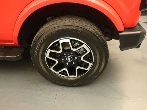 Certified 2024 Ford Bronco Outer Banks AWD/4WD image 9