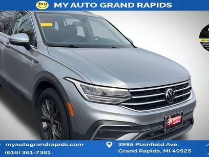 Used 2022 Volkswagen Tiguan SE