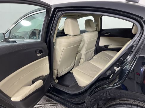Used 2013 Acura ILX w/ Premium Package image 12