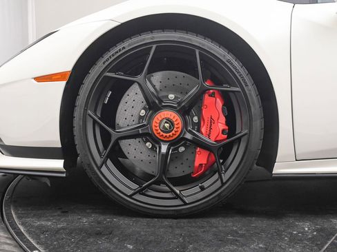 Used 2023 Lamborghini Huracan Tecnica image 30