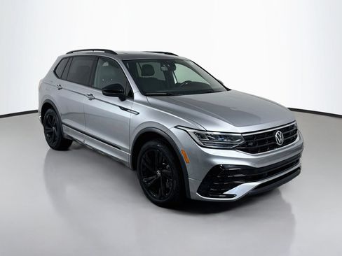 Certified 2024 Volkswagen Tiguan SE R-Line AWD/4WD image 7