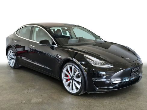 Used 2018 Tesla Model 3 Performance AWD/4WD image 3