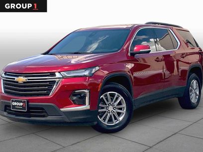 Used 2023 Chevrolet Traverse LT