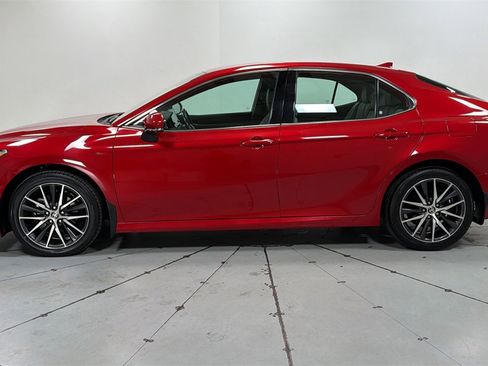 Certified 2023 Toyota Camry XLE image 8