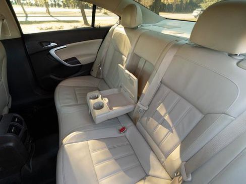 Used 2017 Buick Regal Premium w/ Driver Confidence Package #1 image 29