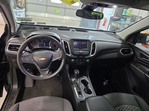 Used 2021 Chevrolet Equinox LT AWD/4WD image 8
