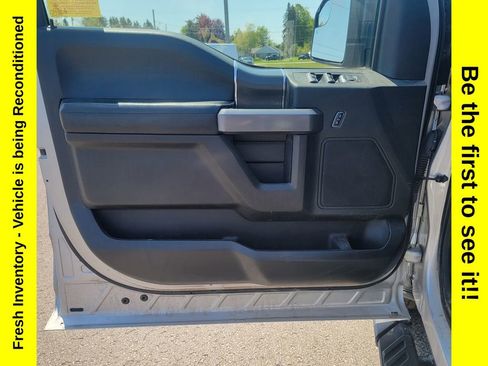 Used 2019 Ford F150 XLT w/ Equipment Group 302A Luxury AWD/4WD image 10
