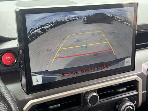 Used 2024 Toyota Tacoma TRD Off-Road image 19