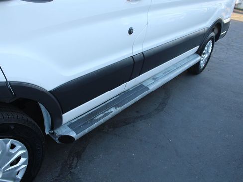 Used 2018 Ford Transit 250 130 Low Roof w/ Exterior Upgrade Package image 12