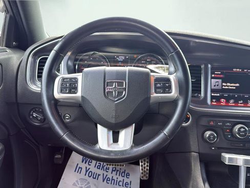 Used 2014 Dodge Charger R/T RWD image 19