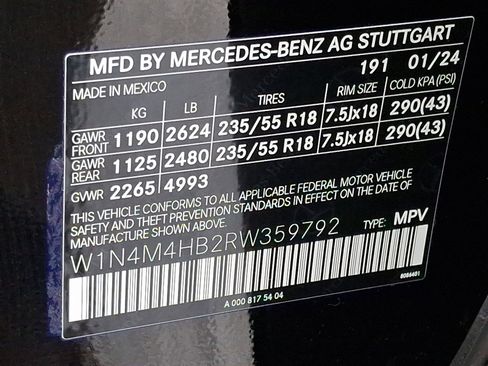 Certified 2024 Mercedes-Benz GLB 250 4MATIC image 27