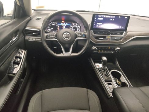 Used 2023 Nissan Altima 2.5 SV w/ SV Premium Package FWD image 22