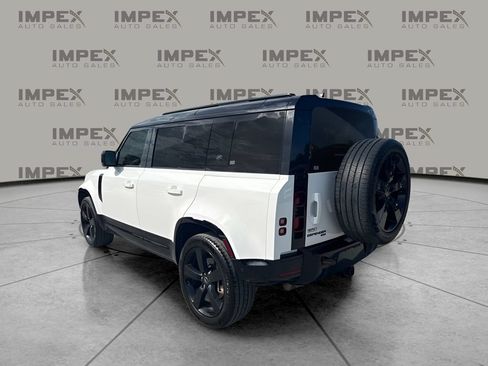 Used 2023 Land Rover Defender 110 X-Dynamic SE AWD/4WD image 2