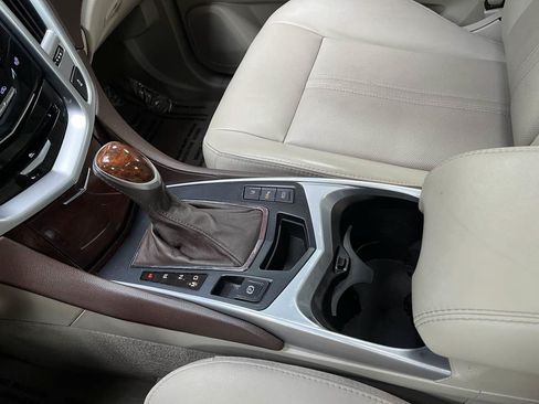Used 2016 Cadillac SRX Luxury w/ Driver Assist Package FWD image 17