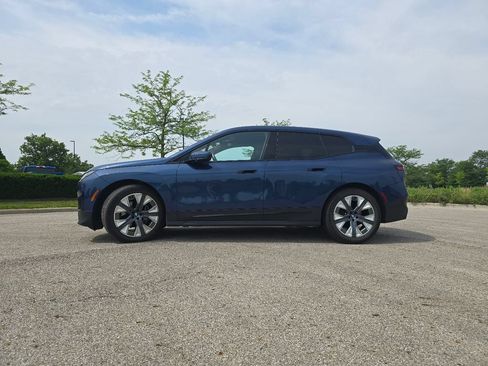 Used 2022 BMW iX xDrive50 w/ Convenience Package AWD/4WD image 14