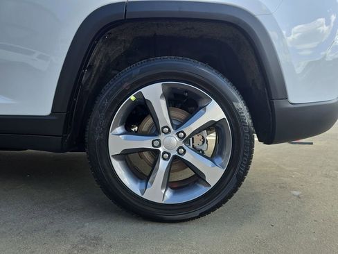 New 2026 Jeep Grand Cherokee Limited image 35