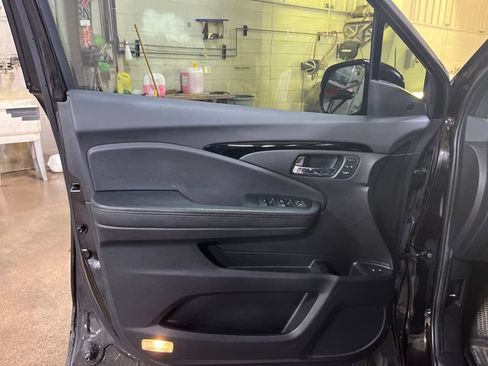 Used 2020 Honda Passport Touring image 11