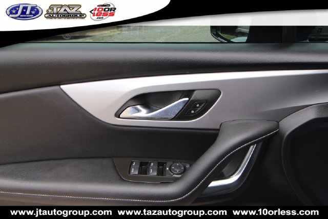 Used 2023 Chevrolet Blazer LT FWD image 11