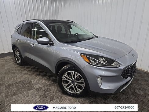 Used 2022 Ford Escape SEL w/ Technology Package image 7