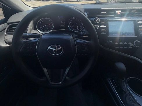 Used 2019 Toyota Camry LE FWD image 24