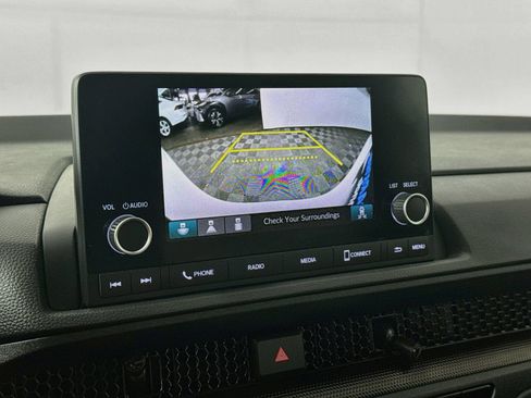 Used 2024 Honda CR-V EX image 11