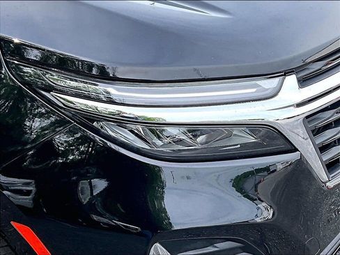 Used 2024 Chevrolet Equinox LT AWD/4WD image 32