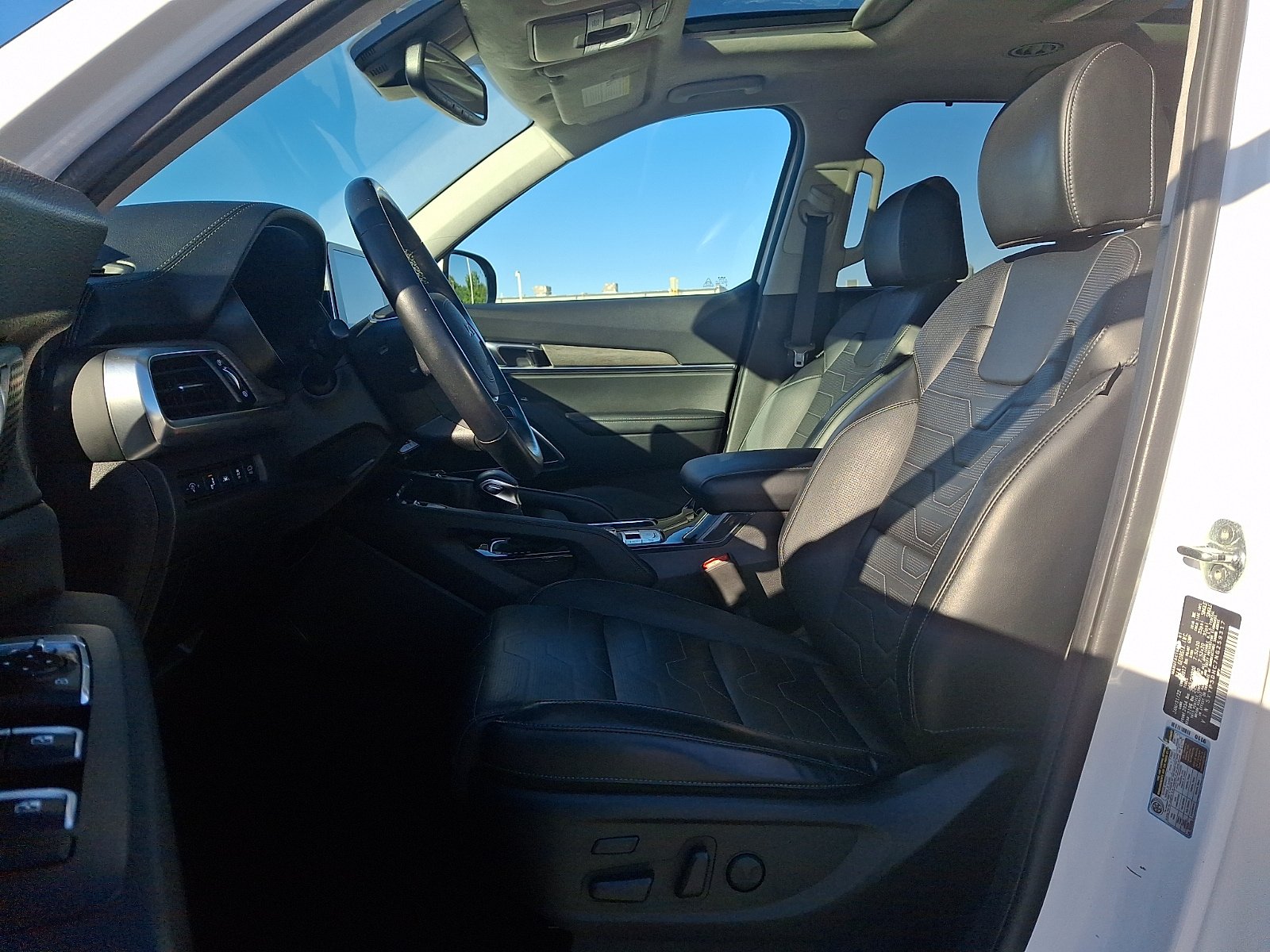 Used 2022 Kia Telluride SX w/ SX Prestige Package AWD/4WD image 12