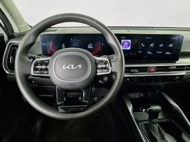 Used 2024 Kia Sorento LX FWD image 10