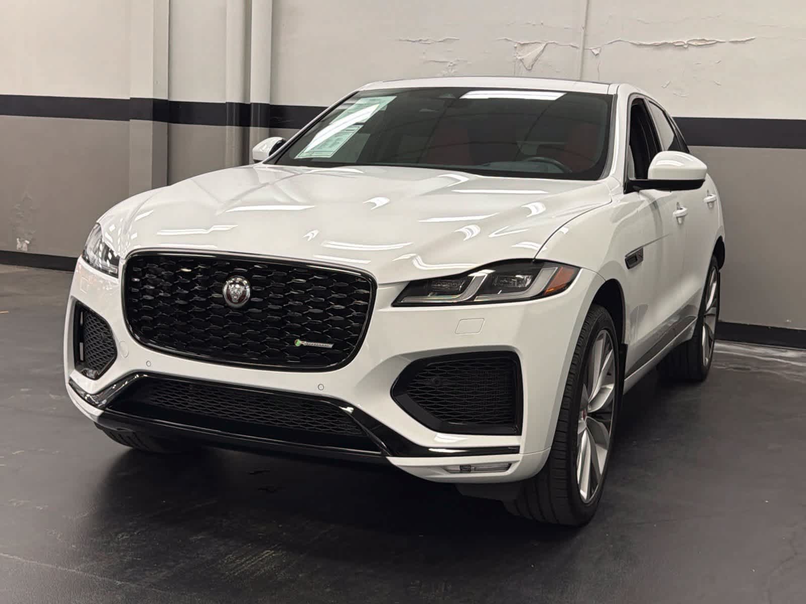 Used 2023 Jaguar F-PACE R-Dynamic S AWD/4WD image 6