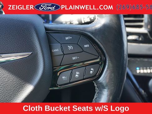 Used 2020 Chrysler Pacifica Touring w/ Advanced Safetytec Group FWD image 29