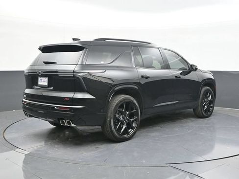 Used 2024 Chevrolet Traverse RS w/ LPO, Floor Liner Package AWD/4WD image 13