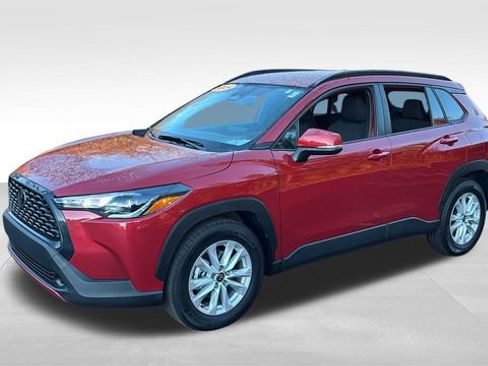 Used 2024 Toyota Corolla Cross LE image 36