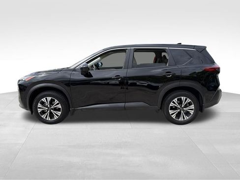 Used 2023 Nissan Rogue SV image 4