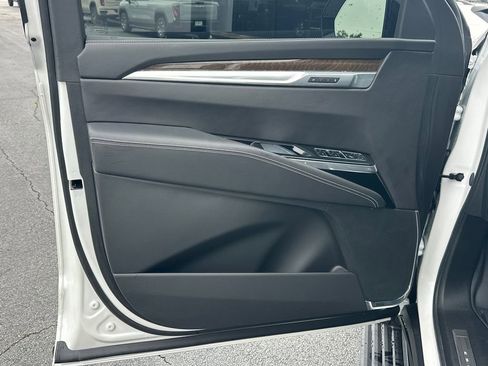 Certified 2025 Cadillac Escalade Sport Platinum AWD/4WD image 10