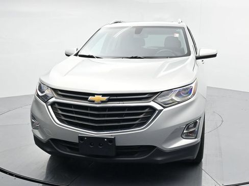 Used 2018 Chevrolet Equinox LT w/ Sun & Infotainment Package FWD image 3