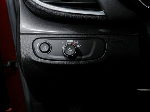 Used 2022 Buick Encore Preferred w/ Safety Package image 21