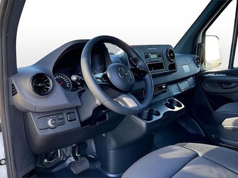 New 2025 Mercedes-Benz Sprinter 3500 image 8