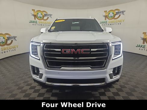 Certified 2024 GMC Yukon SLT w/ Max Trailering Package AWD/4WD image 2