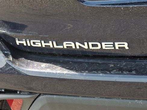 Used 2021 Toyota Highlander XLE image 35