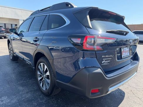 Used 2025 Subaru Outback Limited AWD/4WD image 18