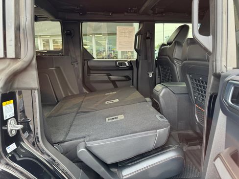 Used 2024 Ford Bronco Raptor w/ Interior Carbon Fiber Pack 6 AWD/4WD image 35